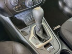 2016 Cherokee Thumbnail 22