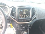 2016 Cherokee Thumbnail 10
