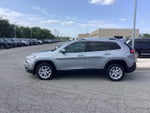 2017 Cherokee Thumbnail 2