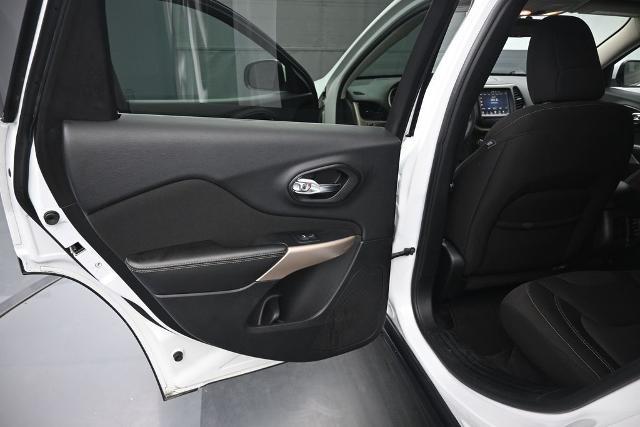 2017 Jeep Cherokee - $9,885