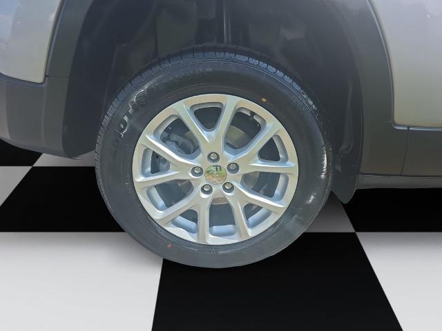 2018 Jeep Cherokee - $12,888