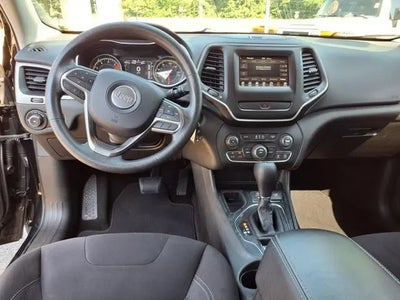 2019 Jeep Cherokee Latitude 4DR SUV