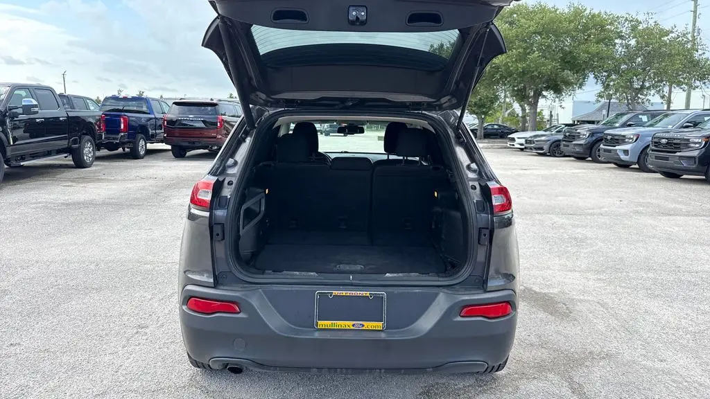 2016 Jeep Cherokee Latitude 75th Anniversary