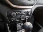 2017 Cherokee Thumbnail 16