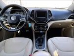 2019 Cherokee Thumbnail 10