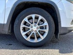2019 Cherokee Thumbnail 34