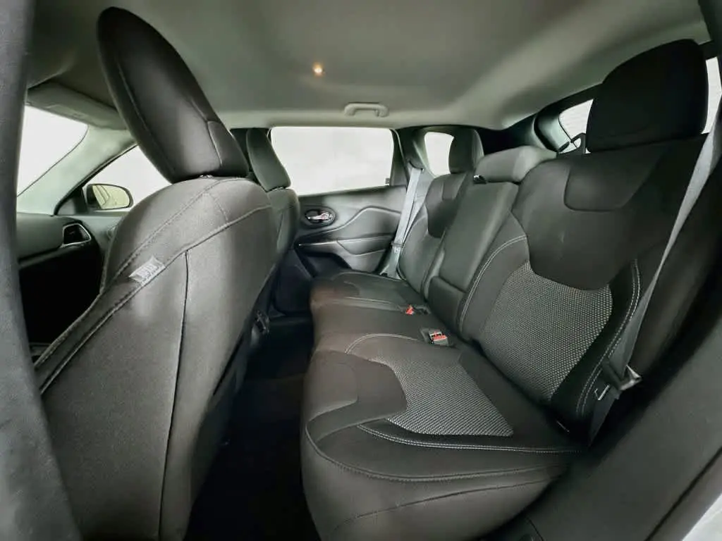 2020 Jeep Cherokee - $16,649