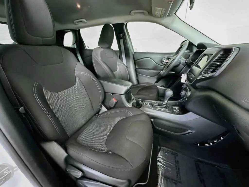 2020 Jeep Cherokee - $16,649