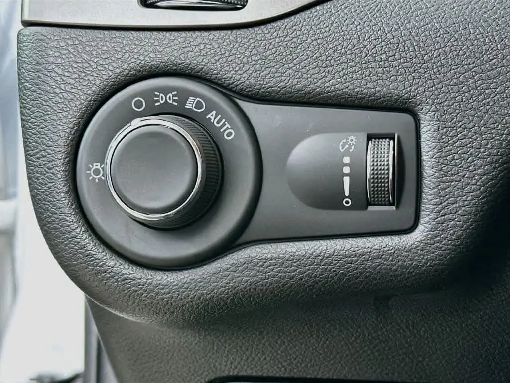 2020 Jeep Cherokee - $16,649