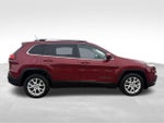 2015 Cherokee Thumbnail 19