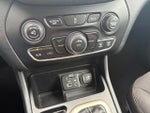2015 Cherokee Thumbnail 30