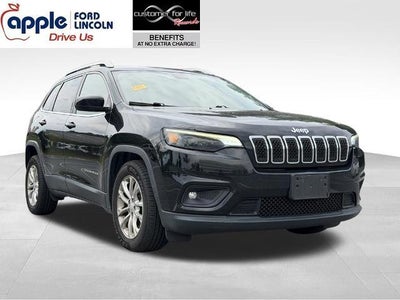 Photo of a 2019 Jeep Cherokee Latitude 4DR SUV for sale