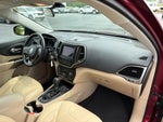 2019 Cherokee Thumbnail 28