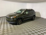 2016 Cherokee Thumbnail 12