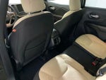2016 Cherokee Thumbnail 24