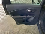 2016 Cherokee Thumbnail 27