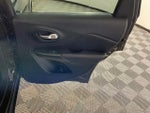 2016 Cherokee Thumbnail 33
