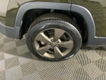 2016 Cherokee Thumbnail 35