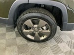 2016 Cherokee Thumbnail 36