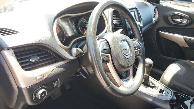 2018 Jeep Cherokee Tech Connect