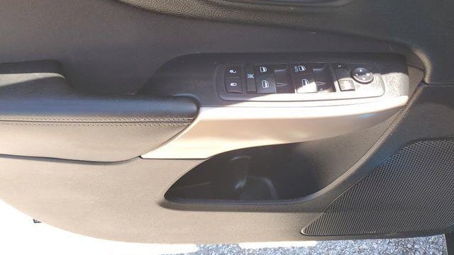 2018 Jeep Cherokee Tech Connect