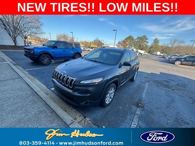 2016 Jeep Cherokee Latitude 4DR SUV