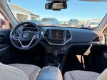 2017 Cherokee Thumbnail 3
