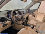 2019 Cherokee Thumbnail 10