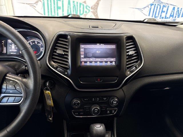 2020 Jeep Cherokee - $16,400