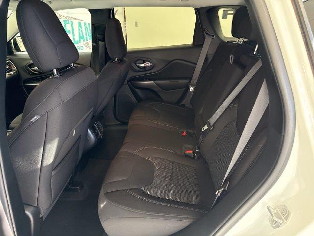 2020 Jeep Cherokee - $16,400