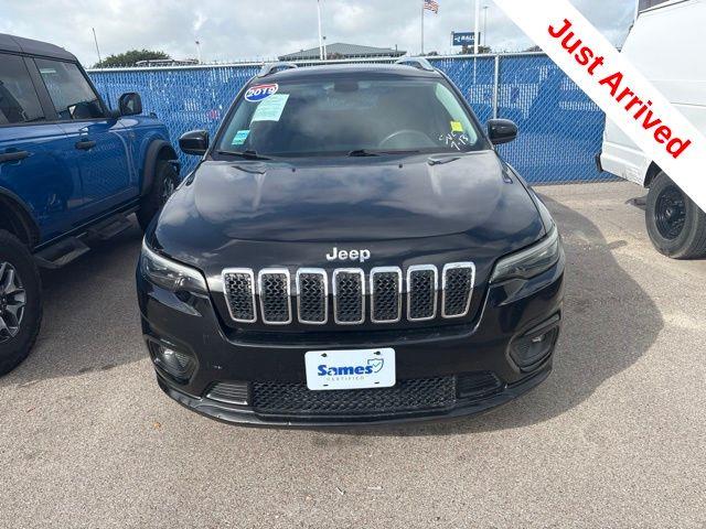 2019 Jeep Cherokee - $15,000