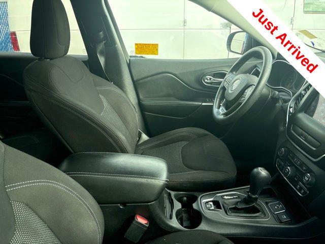 2019 Jeep Cherokee - $15,000