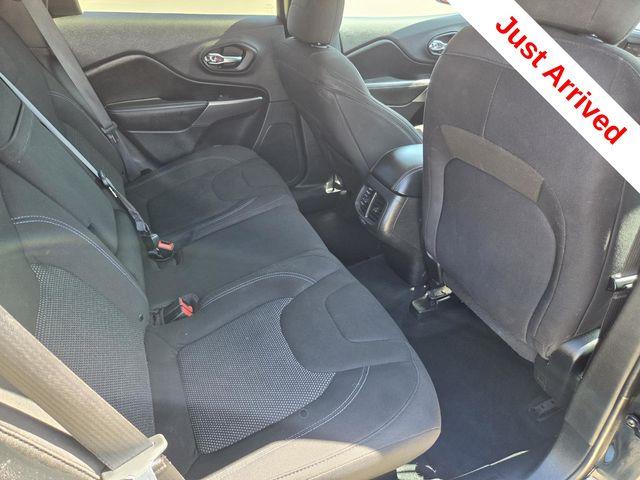 2019 Jeep Cherokee - $15,000
