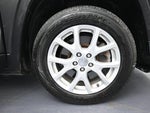 2014 Cherokee Thumbnail 30