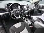 2014 Cherokee Thumbnail 12
