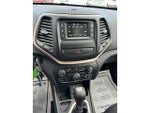 2015 Cherokee Thumbnail 10