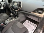 2015 Cherokee Thumbnail 26