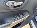 2018 Cherokee Thumbnail 25
