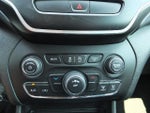 2019 Cherokee Thumbnail 24