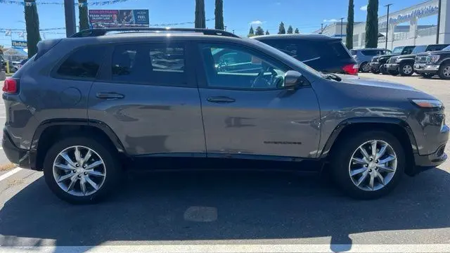 2018 Jeep Cherokee Tech Connect