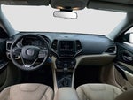 2020 Cherokee Thumbnail 24