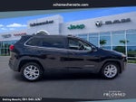 2015 Cherokee Thumbnail 8