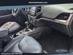 2015 Cherokee Thumbnail 16