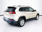 2015 Cherokee Thumbnail 23