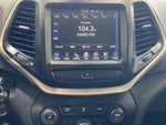 2015 Cherokee Thumbnail 16