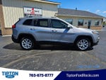 2016 Cherokee Thumbnail 27