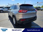 2016 Cherokee Thumbnail 30