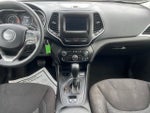 2019 Cherokee Thumbnail 22