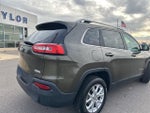 2015 Cherokee Thumbnail 18