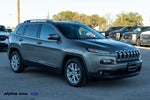 2016 Cherokee Thumbnail 3